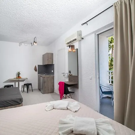 Apartahotel Anika 3*