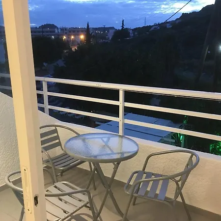 Ξενοδοχείο με διαμερίσματα Anika Φαληράκι